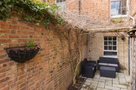 Regency Apartment - Private Entrance & Courtyard Cheltenham Luaran gambar